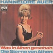 HANNELORE AUER Liebäugelt Heino’s Hannelore – 79-jährig – mit einem ...