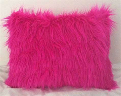 Pink pillow Pink faux fur pillow Pink Throw pillow Pink | Etsy | Faux fur pillow, Pink fur 
