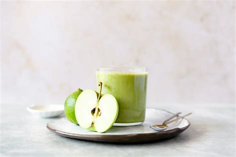 Cucumber Smoothie Recipe With Spinach And Green Apple Erbology