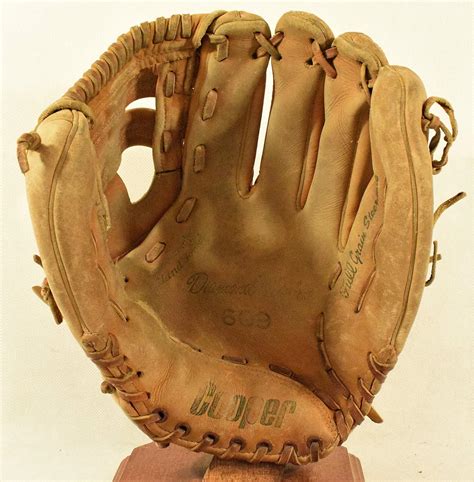 Preowned 11 Cooper Diamond Deluxe Baseballsoftball Glove Model 609