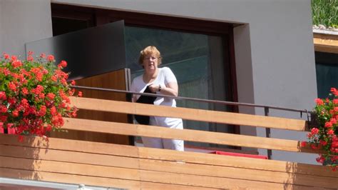 Wir lieben angela merkel ♥ merkel ist das beste staatsoberhaupt auf der welt. Bundeskanzlerin in Südtirol: So erholt sich Angela Merkel ...