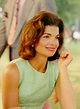 This Is Jackie O.'s Actual Skin-Care Routine From 1963 | Hair styles ...