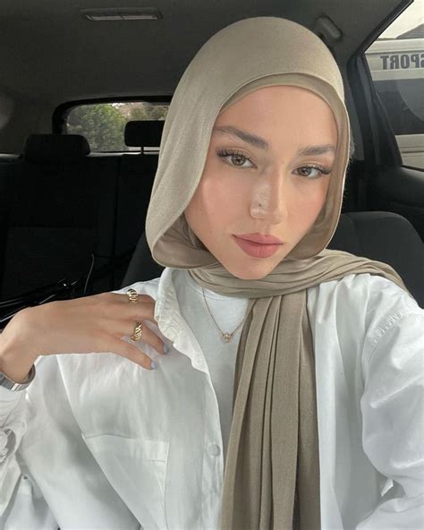 elif naz sürmeli s instagram post “🍦” in 2022 hijab fashion modest fashion modern hijab