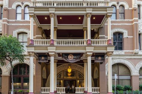 The Driskill Guide To Austin Architecture