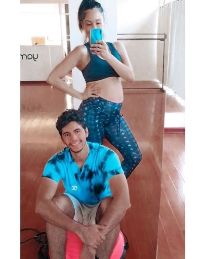 Maura rivera, yamna lobos, icha sobarzo y leiticia zamorano bailaron in the closet, clásico además, maura rivera recordó su paso por el programa, cuando ganó un auto cero kilómetro y. "Tienes oblicuos hasta embarazada": Yamna Lobos luce su ...