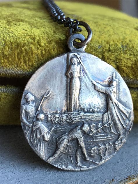 Saint Joan Of Arc At The Stake Silver Medal Pendant Necklace Art