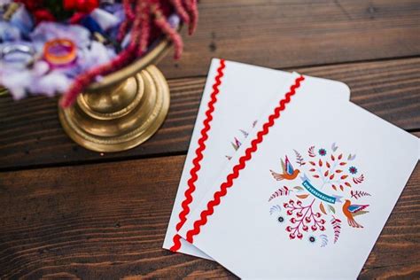 A little wonder for a three year old! Midsommar Folklore Hochzeit im eigenen Garten in 2020 ...