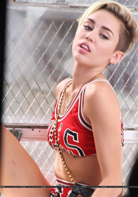 miley cyrus wallpaper 23 69 images