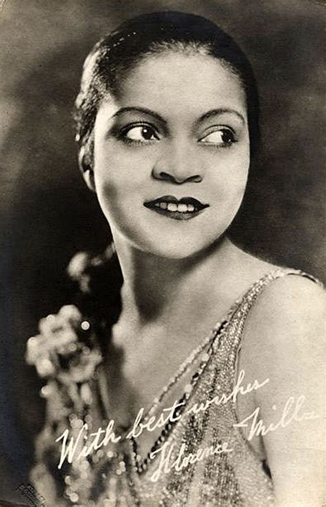 African American Women In The Early 20th Century Through James Van Der Zee S Lens Louise Brooks