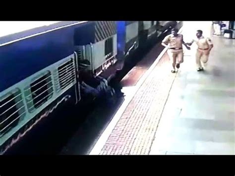 Lonavala Train Accident Girls Came Under Train NewspointTv YouTube