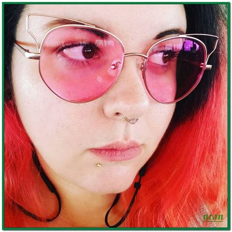 Beautiful Nosepiercing Examples From All Over The World Nose Piercing Round Sunglass Women