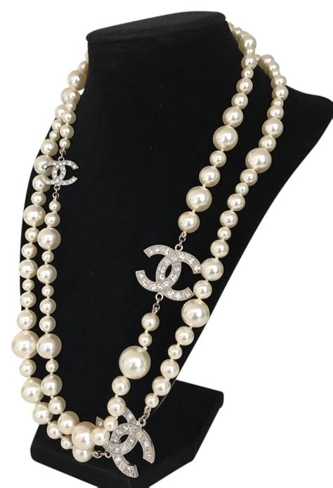 Brand New Cc Pearl Crystal Necklace 2015 31 Off Retail Chanel Pearls