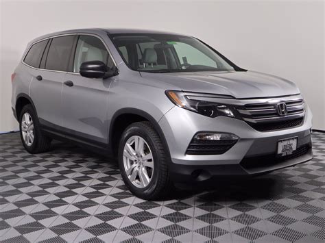 Pre Owned 2017 Honda Pilot Lx Awd Sport Utility