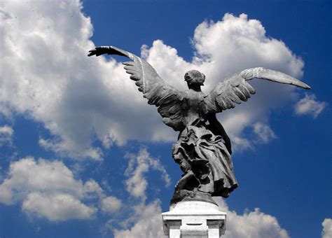 Roman Angel A Statue Of An Angel In Rome Italy Ronnie R Flickr
