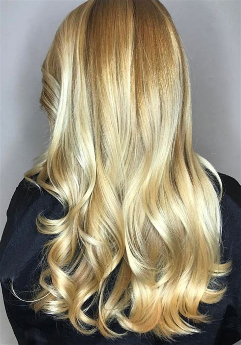 Golden Blonde Hair Color Ideas