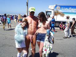 Public Dick Flash Neighbor Was Surprised To See A Guy Jerking Off But My Xxx Hot Girl