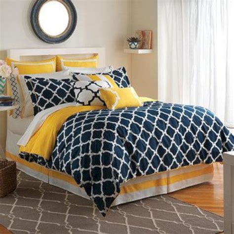 Comforters For Yellow Walls