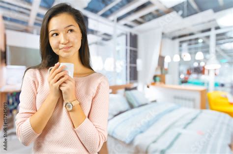 Asian Woman Enjoy With A Cup Of Coffee 이 스톡 사진 구입 및 Adobe Stock에서 유사한