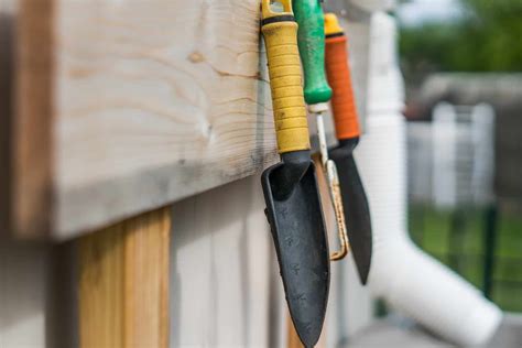 Must Have Garden Tools And Accessories For Small Gardens