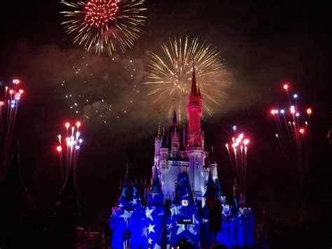 A Look Back At Magic Kingdoms Fireworks Shows Dvc Shop