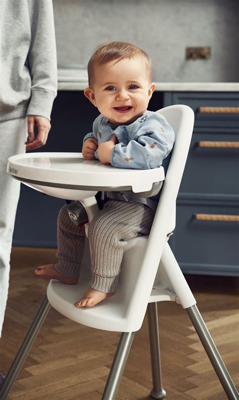 This is our baby high chair which is a combination of the aesthetic inspiration of children's furniture design and the ergonomic concept of baby's growth. Comfy high chair with safe design - | BABYBJÖRN