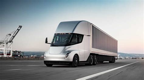 Tesla Semi Will Have A 500 Kwh Battery Pack