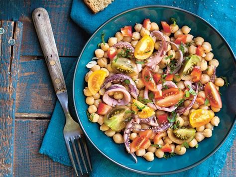 Place désormais aux salades qui associent différentes textures et saveurs. Épinglé sur Salade Composée Froide