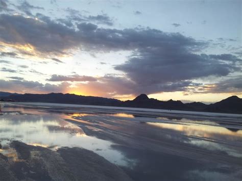 Bonneville salt flats, wendover utah. Sunset on the Salt Flats - Picture of Bonneville Salt ...