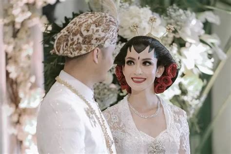 Cara Menentukan Hari Baik Untuk Pernikahan Menurut Hitungan Weton Jawa
