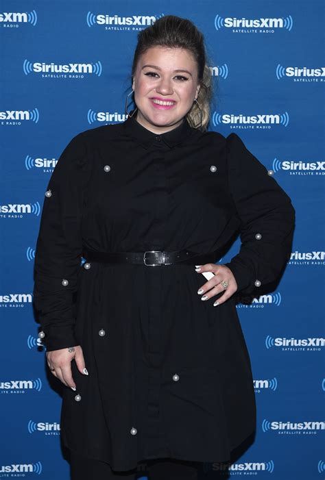 Kelly Clarkson Shows Off Dramatic 18kg Weight Loss
