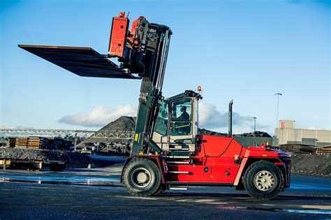 Find A Distributor Blog Kalmar Receives Order For 18 Heavy Forklift