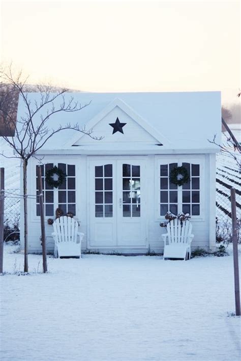 White Garden Cottage Love The Star Cut Out Cute Cottages Little