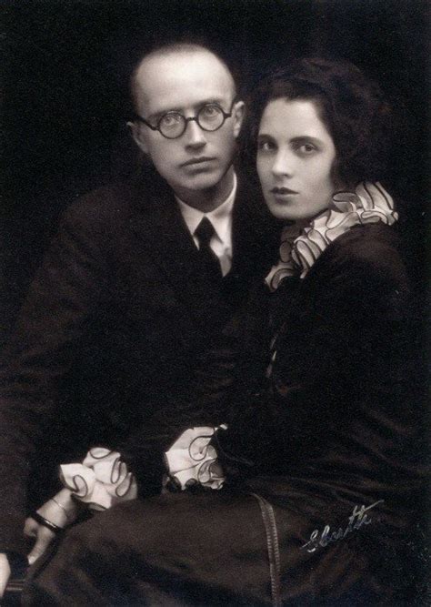 Carola neher born karola neher 2 november 1900 26 june 1942 was a german actress and singer die dreigroschenoper carola neher 1931 die 3 groschen oper f. Das Haus des Justizrats Dr. Max Heberle als kulturelles ...