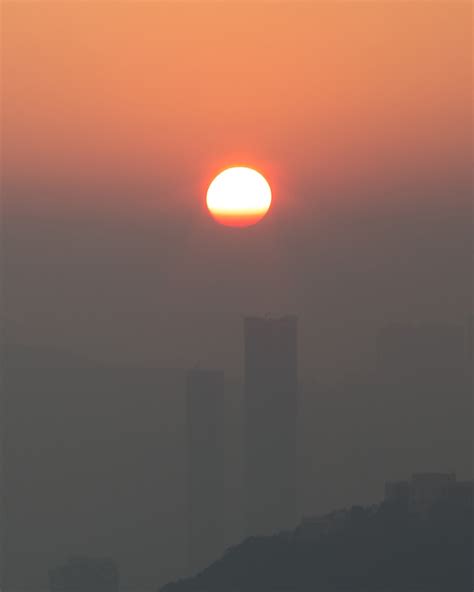 Hong Kong Sunrise 1 Tristan Lavender Photography