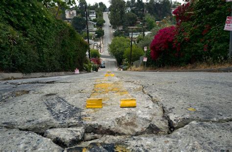 Las Third Steepest Street Gets New Safety Measures The Seattle Times
