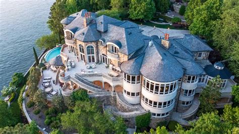 Inside A 165 Million Tennessee Mansion That Looks Like A Dreamy Castle