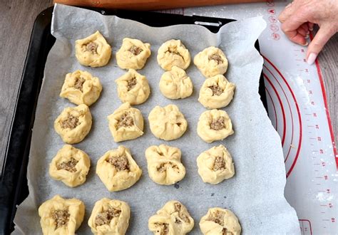 Bakina Kuhinja Starinske Fine Mekane Ružice Sa Orasima Bakina Kuhinja