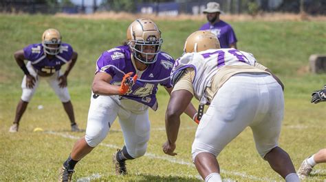 Khsaa Football Awards Players And Coaches Of Year For Each District