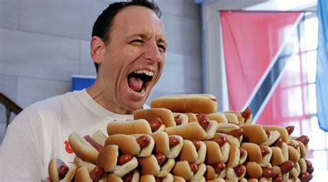 #b1gfcg will see the return of @joeyjaws + miki sudo @omgitsmiki for the annual @stelmo. 2017 Nathan's Hot Dog Eating Contest: Joey Chestnut cruises - Sports Illustrated