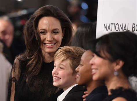 Truth About Angelina Jolie Brad Pitts Daughter Shiloh Preferring