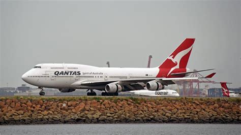 Máy Bay Boeing 747