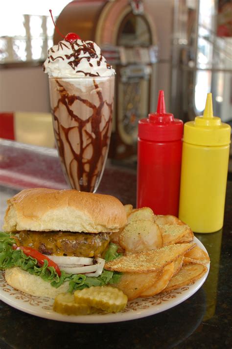 Bringing people together with our signature slams, burgers, skillets & everyday values for 65+ years. Donna's Diner - Old Fashioned 50s Diner Food for Breakfast ...