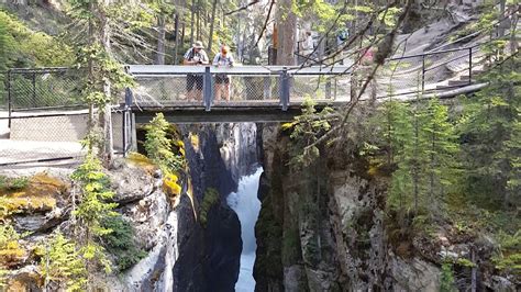 Sunwapta Falls Alberta Canada1 Youtube