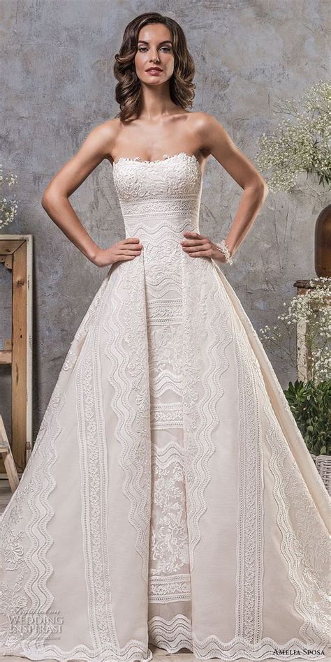In an era of mass produced goods and commercial quantities, vintage wedding dresses a vintage dress can indeed very stylish and looks more beautiful than the original and new projects. 60+ Most Beautiful Lace Wedding Dresses To See - Mrstobe Blog
