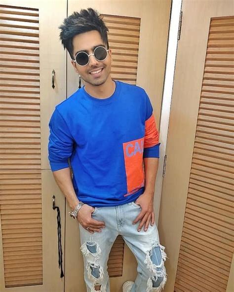 His first notable song was soch, and his debut movie was yaaran da katchup. Hardy Sandhu New Songs, Gaana, Wife, Photos, Video, Songs ...