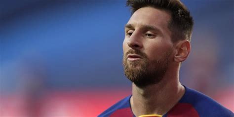 Y admiró el dibujo confesando además que quería firmarlo. Messi hoy F-C-Barcelona foto en el vestuario vs Bayern ...