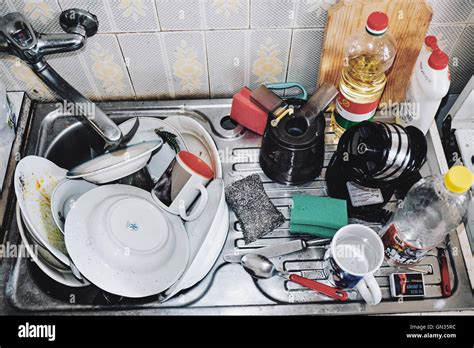 Dirty Dishes Kitchen Housework Stock Photo Alamy