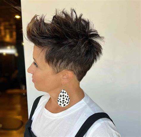 23 Of The Boldest Short Spiky Hair Pictures And Ideas For 2023