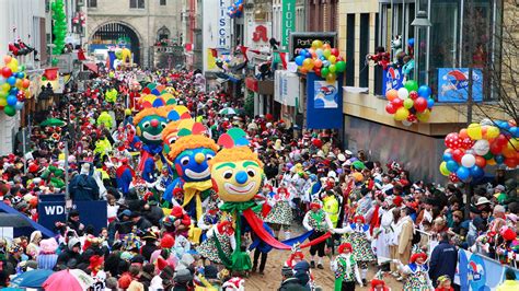 Ganz Köln Steht Kopf Mega Event Rosenmontagszug Heimatflimmern