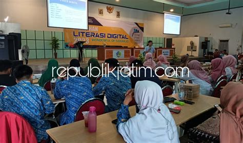 Ratusan Guru Smp Di Sidoarjo Apresiasi Pelatihan Literasi Digital Yang
